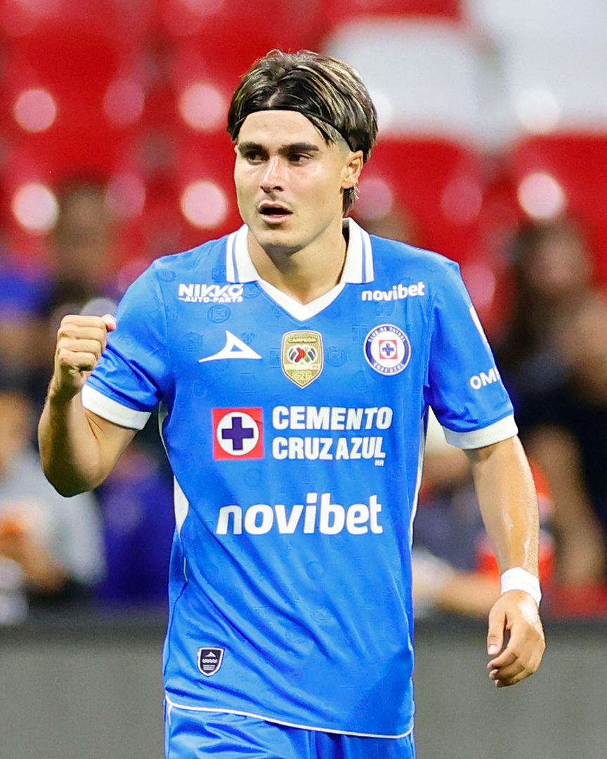 Luka Romero, jugador de Cruz Azul, en un partido de Liga MX